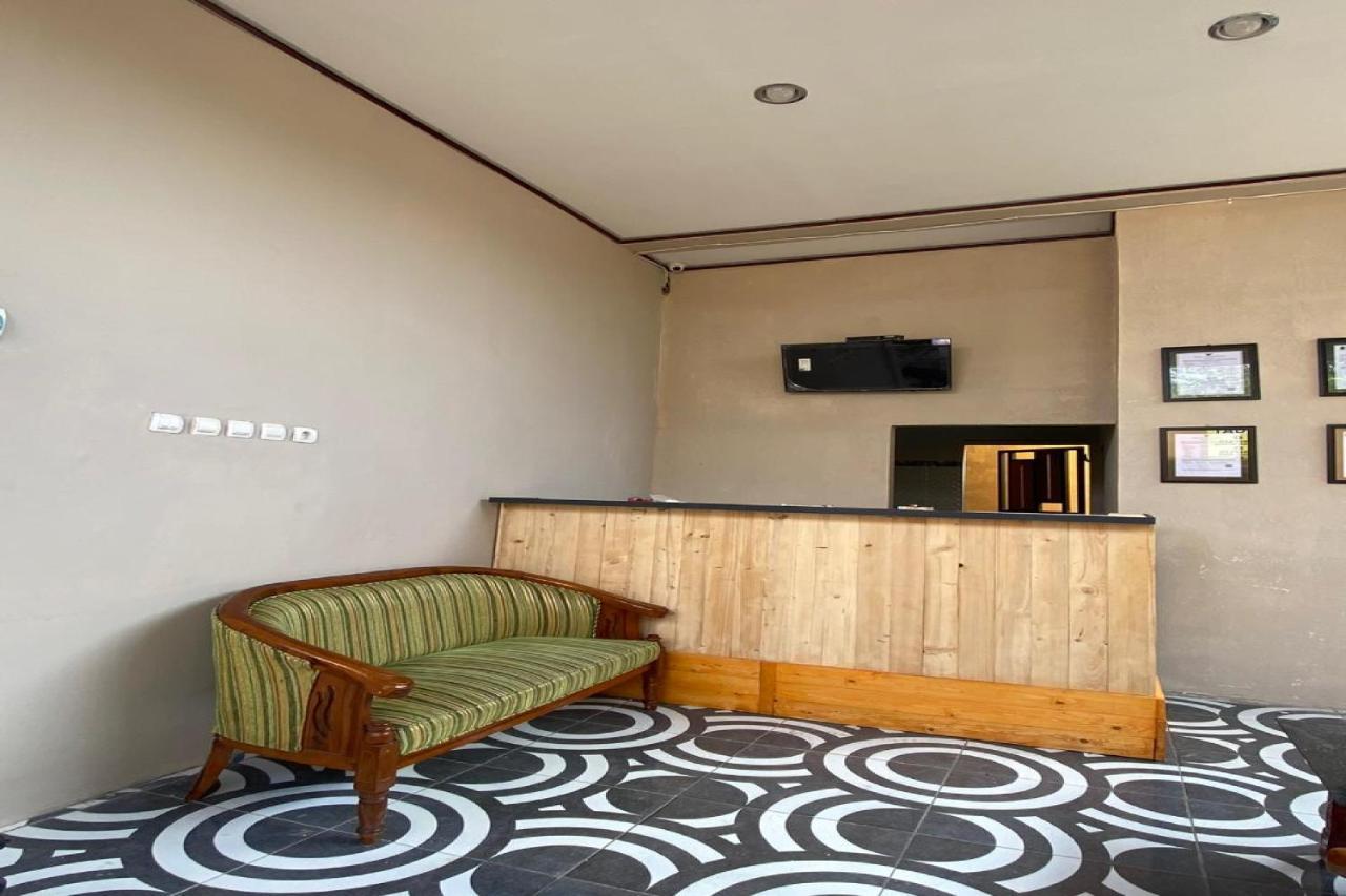 Reddoorz Near Mojokerto Train Station 호텔 외부 사진